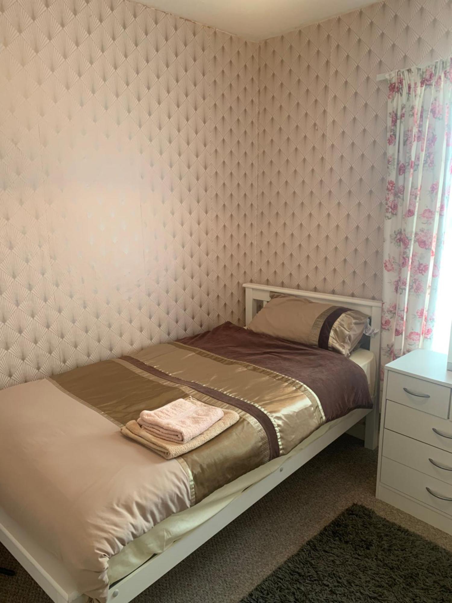 Room Only Guest Accommodation, Guest House Self Catering 뱅거 외부 사진