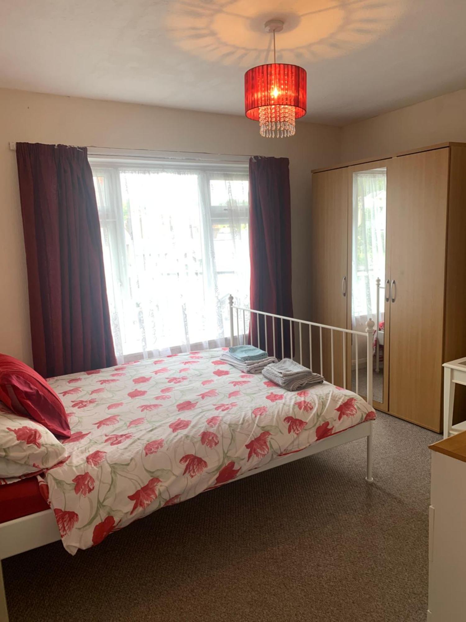 Room Only Guest Accommodation, Guest House Self Catering 뱅거 외부 사진
