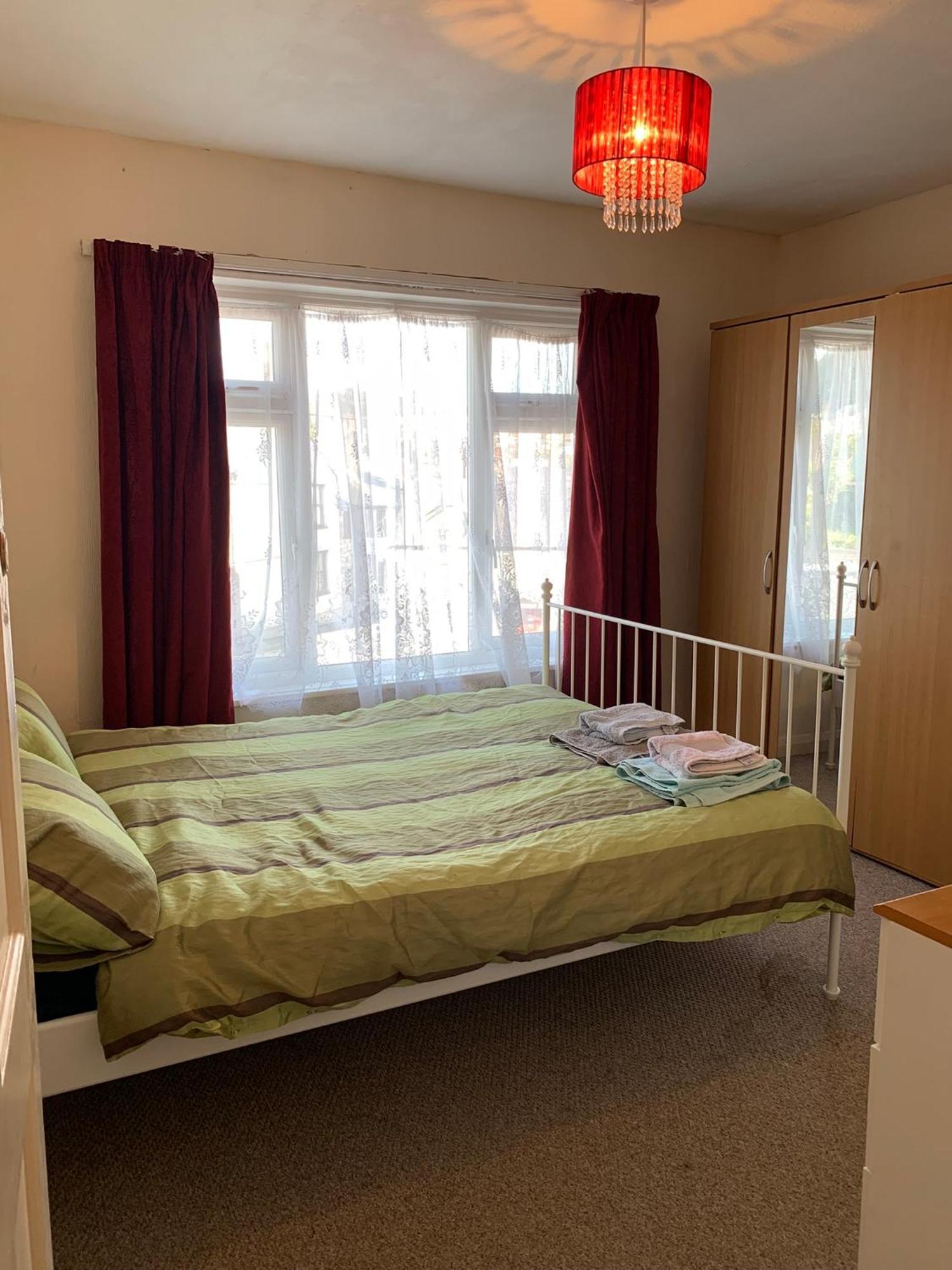 Room Only Guest Accommodation, Guest House Self Catering 뱅거 외부 사진